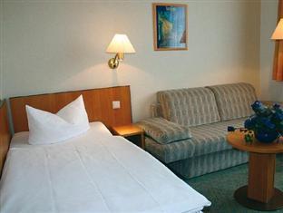 Hotel Kubrat An Der Spree Berlin Luaran gambar
