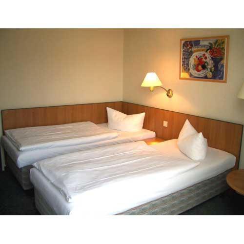 Hotel Kubrat An Der Spree Berlin Luaran gambar